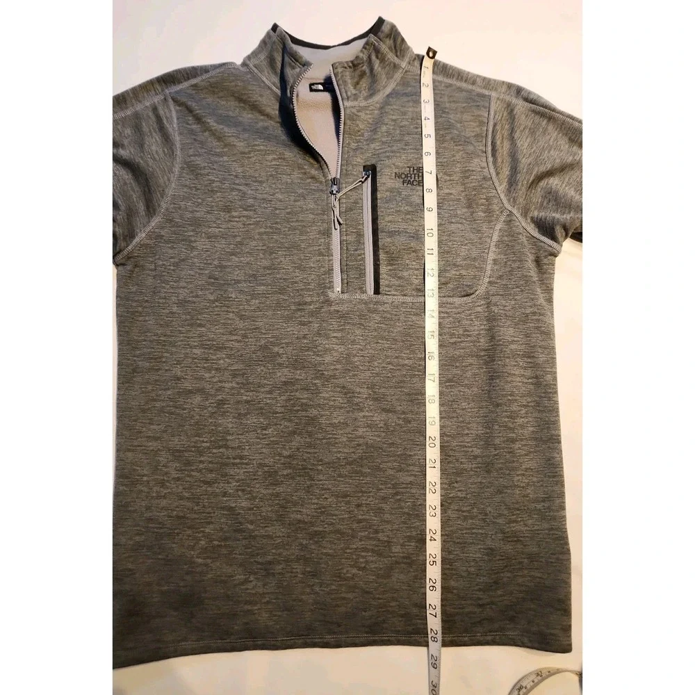 The North Face Men's Gray 1/4 Zip Pullover Mock Neck Long Sleeve Size Medium